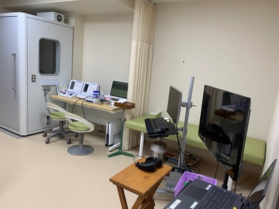 めいほう睡眠めまいクリニックの診察室